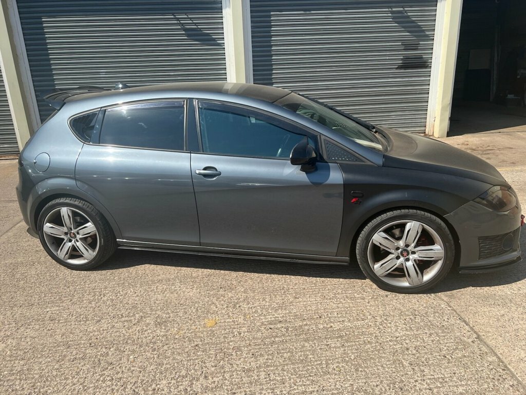 Seat Leon 1.6 Tdi Cr S Emocion Euro 5 Ss Black #2