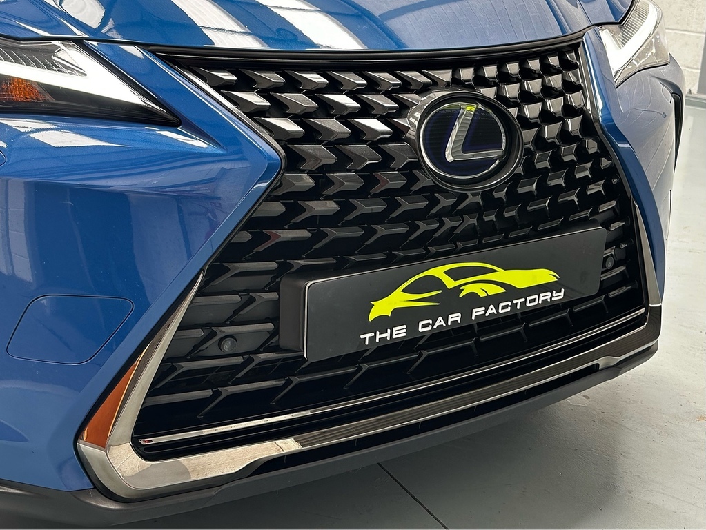 Lexus UX 300E Takumi Sun Roof 150Kw 54.3 Kwh E-cvt Silver #15