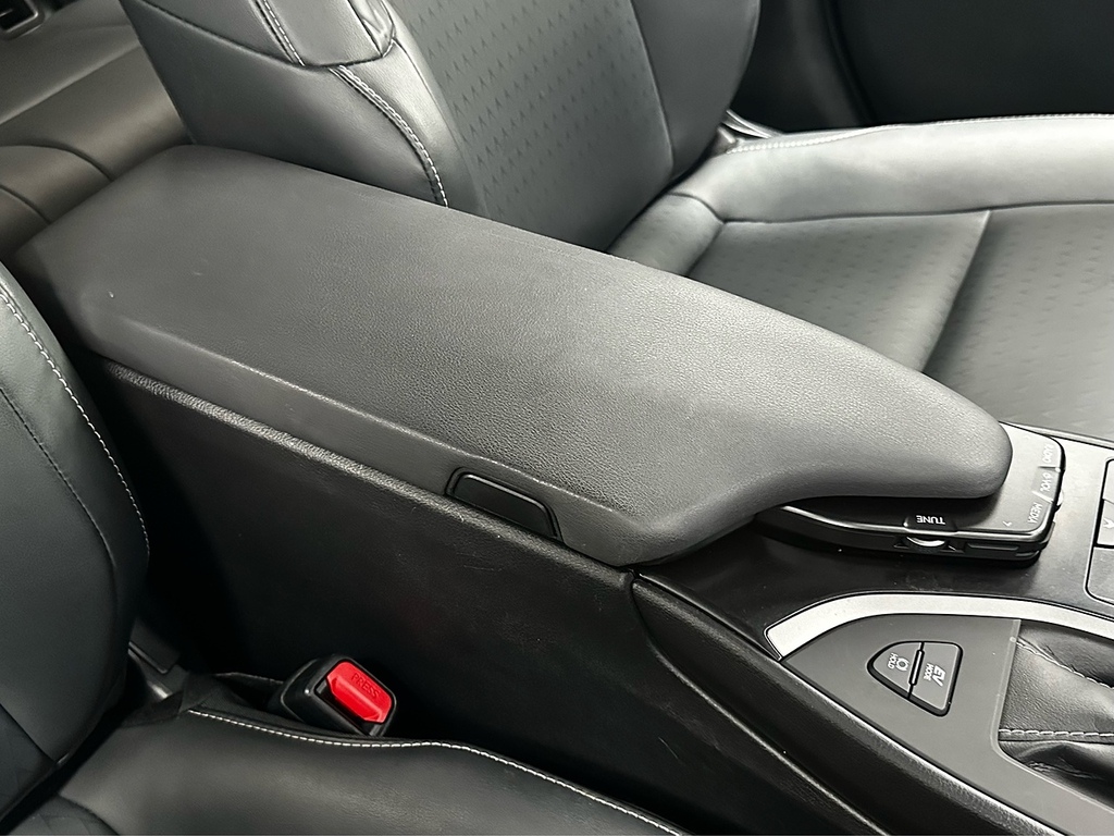 Lexus UX 300E Takumi Sun Roof 150Kw 54.3 Kwh E-cvt Silver #61