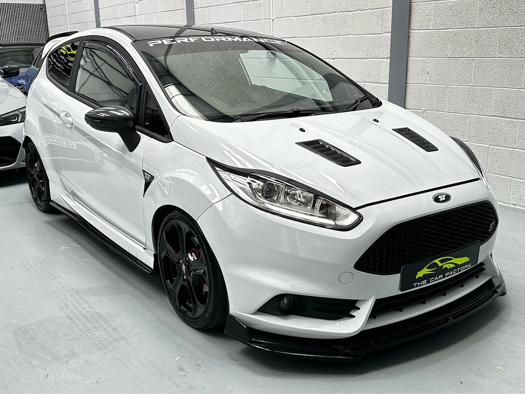 Ford Fiesta 1.6T Ecoboost St-2 Hatchback Eur BL16VWM White #4