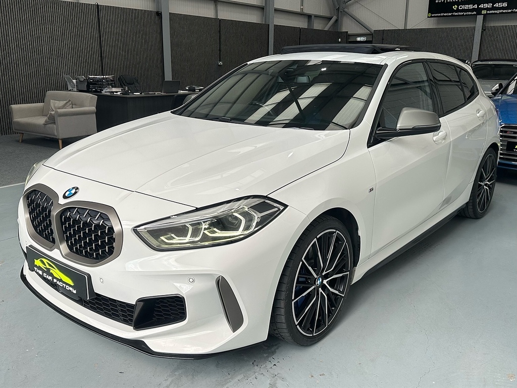 BMW 1 Series 2.0 M135i Hatchback Xdrive Euro 6 White #6