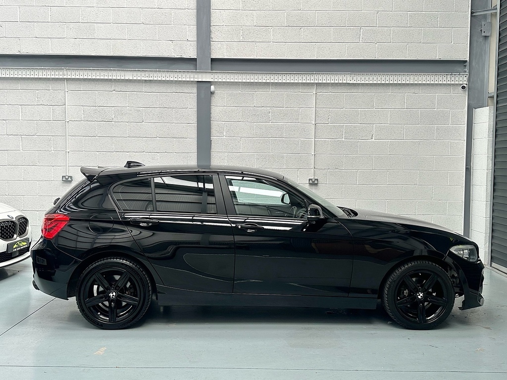 BMW 1 Series Hatchback White #11