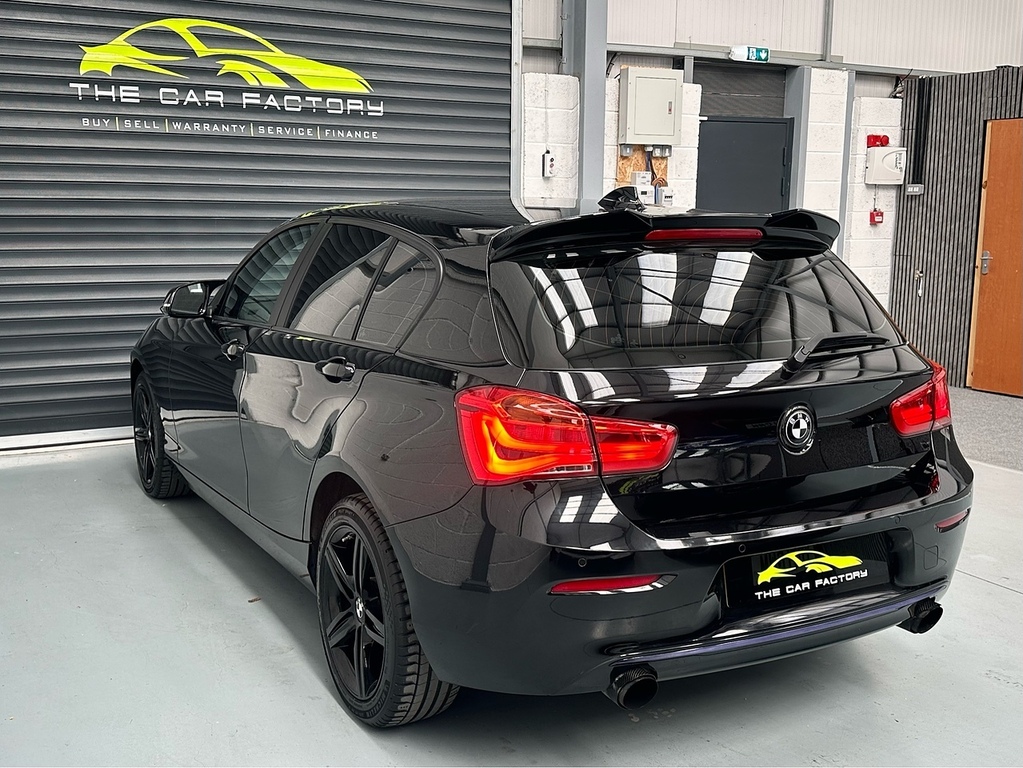 BMW 1 Series Hatchback White #8