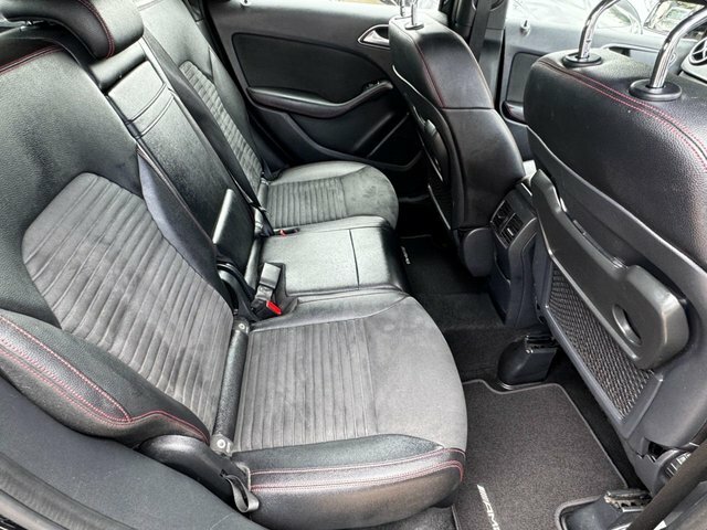 Mercedes-Benz B Class 2.1 B200d Amg Line Mpv 7G-dct Euro 6 S Silver #38