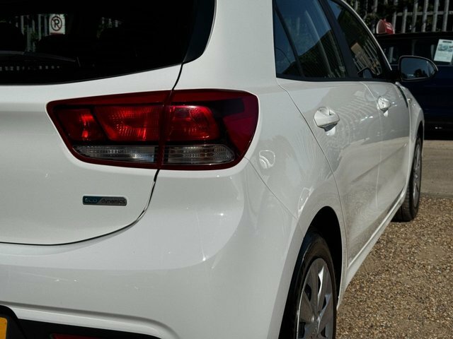 Kia RIO 1.25 1 Air Hatchback Euro 6 84 White #19