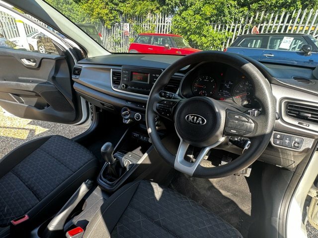 Kia RIO 1.25 1 Air Hatchback Euro 6 84 White #42