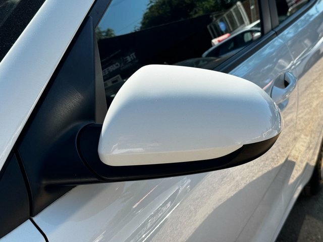 Kia RIO 1.25 1 Air Hatchback Euro 6 84 White #17