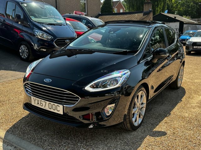 Ford Fiesta 1.0T Ecoboost Titanium Hatchback Black #4