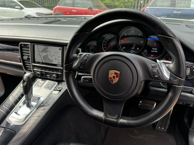 Porsche Panamera 3.0 Platinum Edition D V6 Tiptronic 250 Bhp Black #56
