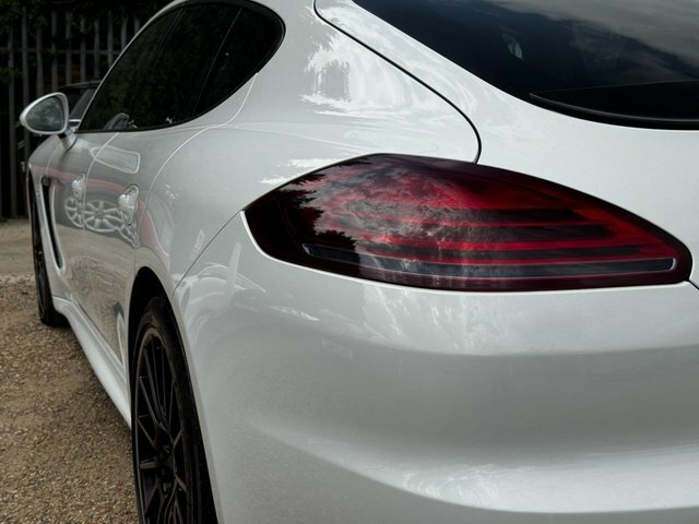 Porsche Panamera 3.0 Platinum Edition D V6 Tiptronic 250 Bhp Black #19