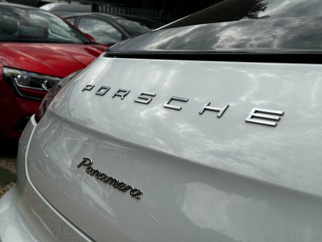 Porsche Panamera 3.0 Platinum Edition D V6 Tiptronic 250 Bhp Black #21