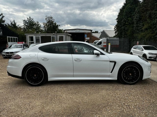 Porsche Panamera 3.0 Platinum Edition D V6 Tiptronic 250 Bhp Black #7