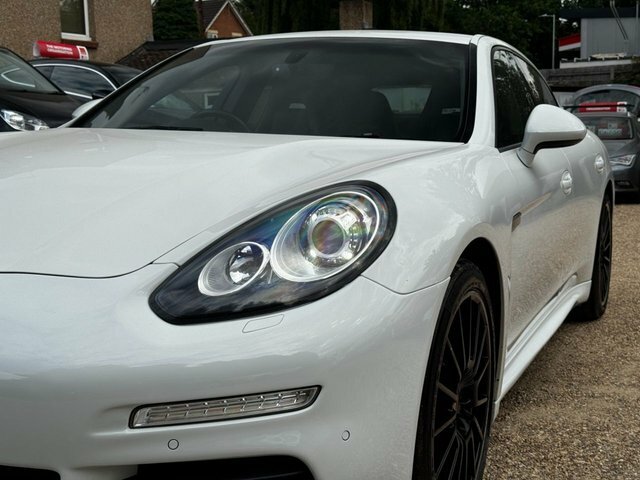 Porsche Panamera 3.0 Platinum Edition D V6 Tiptronic 250 Bhp Black #11