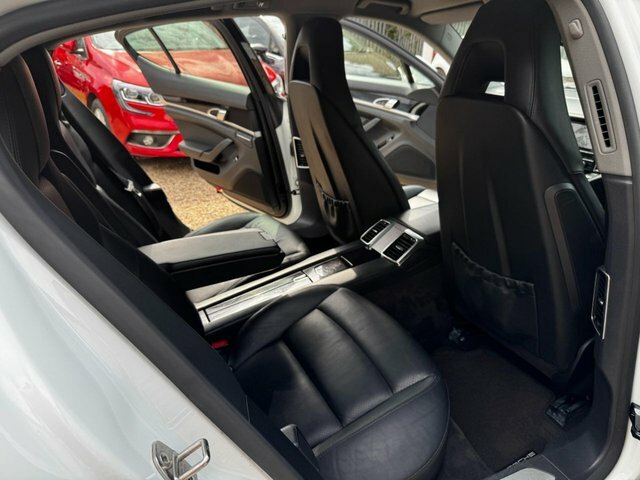 Porsche Panamera 3.0 Platinum Edition D V6 Tiptronic 250 Bhp Black #48