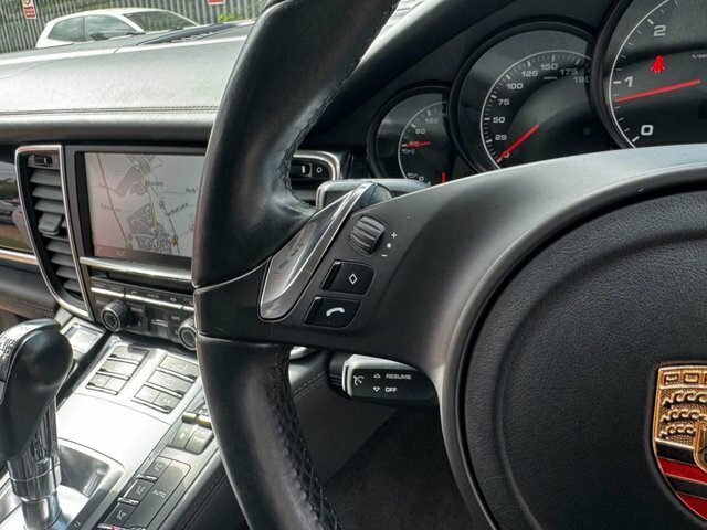 Porsche Panamera 3.0 Platinum Edition D V6 Tiptronic 250 Bhp Black #58