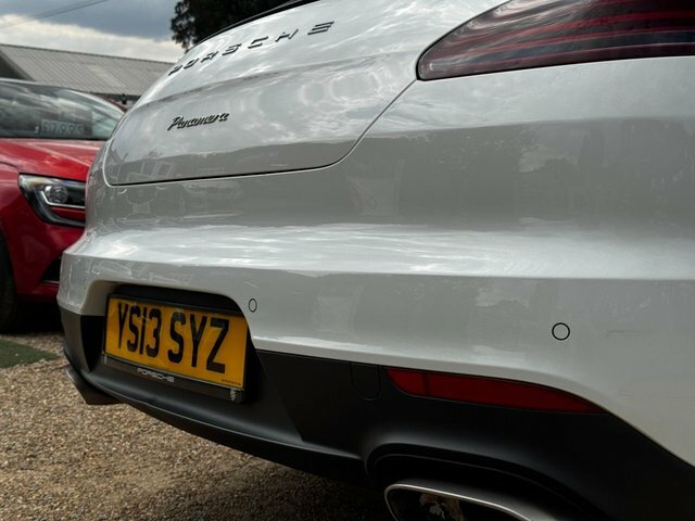 Porsche Panamera 3.0 Platinum Edition D V6 Tiptronic 250 Bhp Black #22