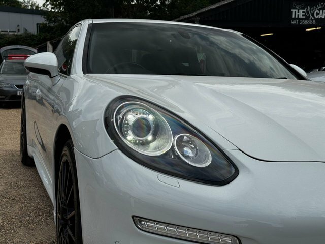 Porsche Panamera 3.0 Platinum Edition D V6 Tiptronic 250 Bhp Black #12