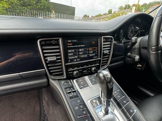 Porsche Panamera 3.0 Platinum Edition D V6 Tiptronic 250 Bhp Black #34