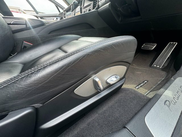 Porsche Panamera 3.0 Platinum Edition D V6 Tiptronic 250 Bhp Black #60
