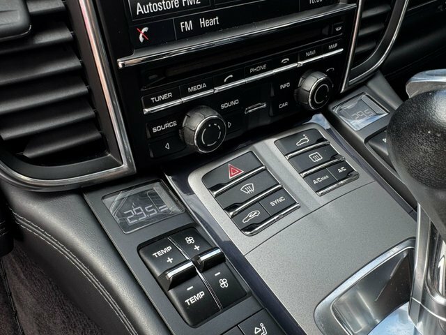 Porsche Panamera 3.0 Platinum Edition D V6 Tiptronic 250 Bhp Black #36