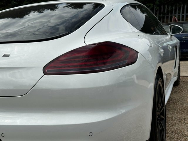 Porsche Panamera 3.0 Platinum Edition D V6 Tiptronic 250 Bhp Black #20