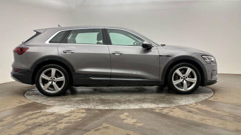 Audi E-tron 2020 70 E-tron Grey #4