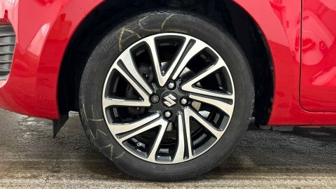 Suzuki Swift 2022 72 1.2 Red #5