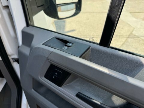 Volkswagen Crafter White #22