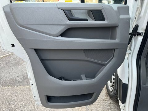 Volkswagen Crafter White #18