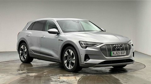 Audi E-tron 2019 69 E-tron Silver