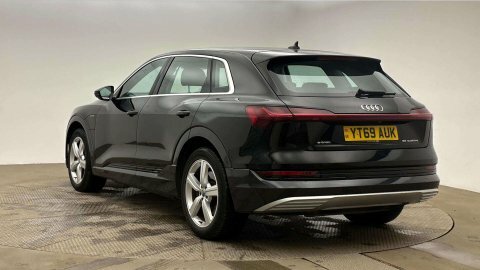 Audi E-tron 2019 69 E-tron Black #3