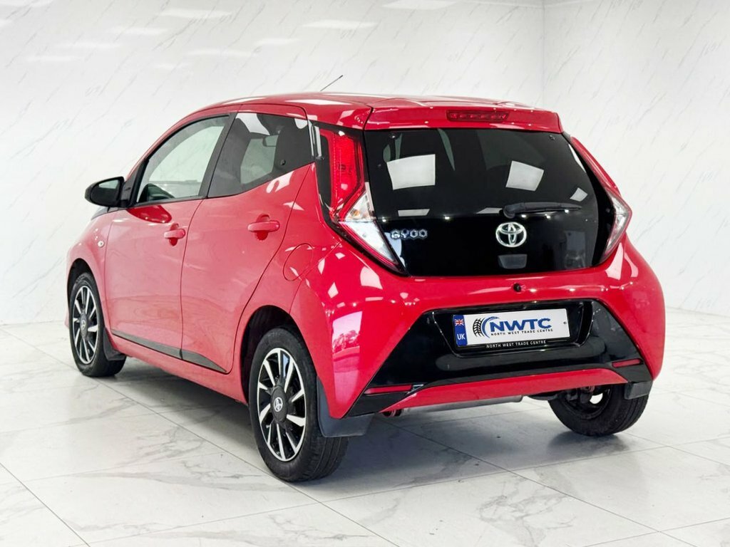 Toyota Aygo 1L X-trend LM71XSW Red #6