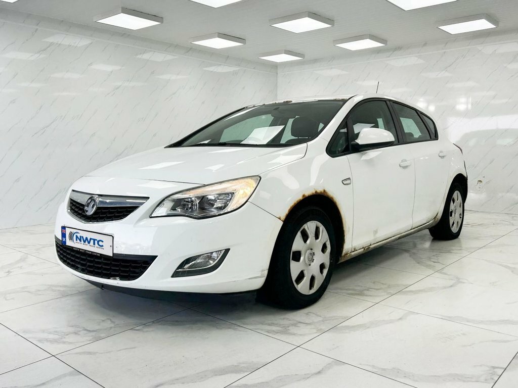 Vauxhall Astra 1.3L Es White #5