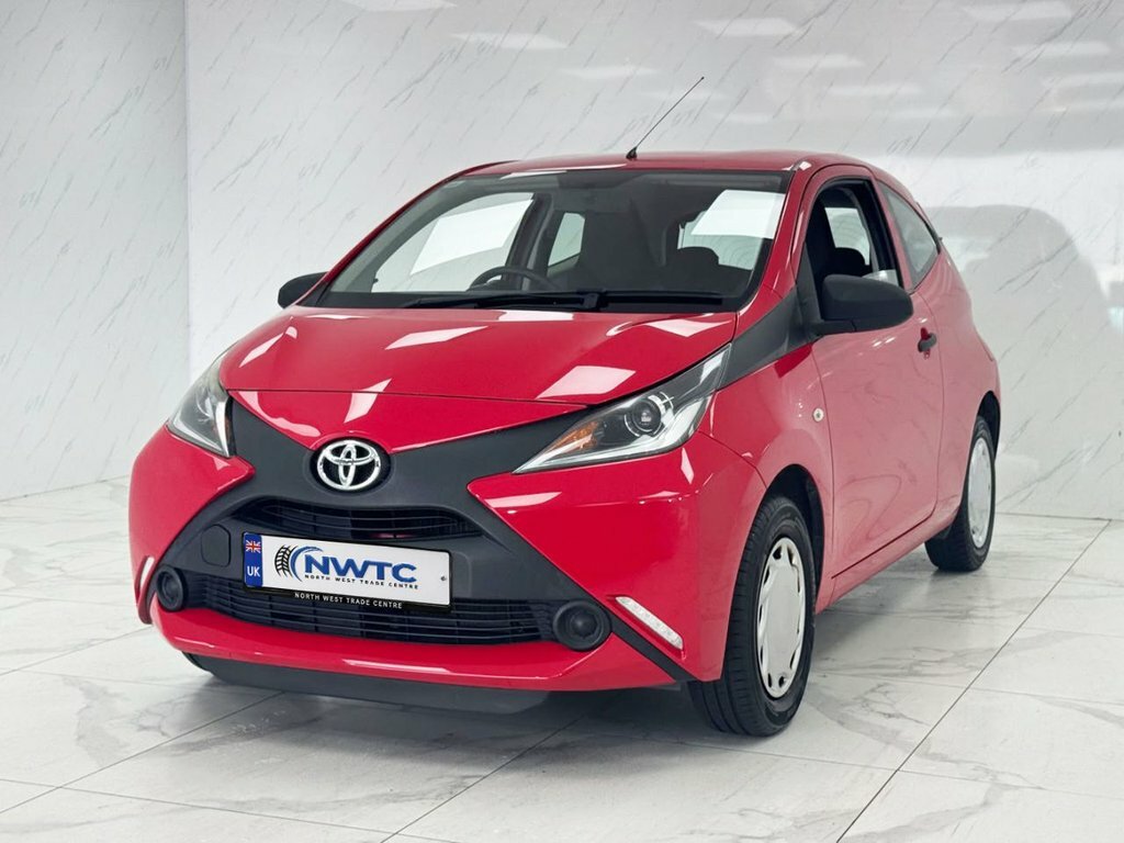 Toyota Aygo Hatchback YF18LWZ Red #4
