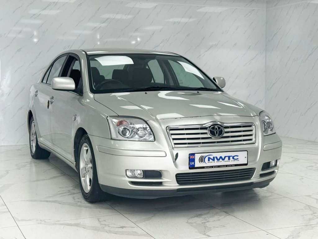 Toyota Avensis 2L Desire Silver #2