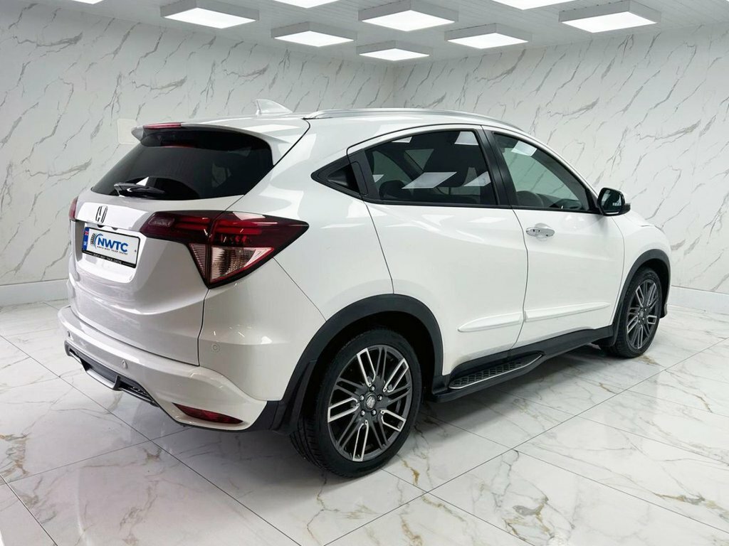 Honda Hr-V Hr-v Se Navi I-vtec Cvt White #9
