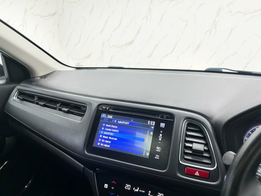 Honda Hr-V Hr-v Se Navi I-vtec Cvt White #14