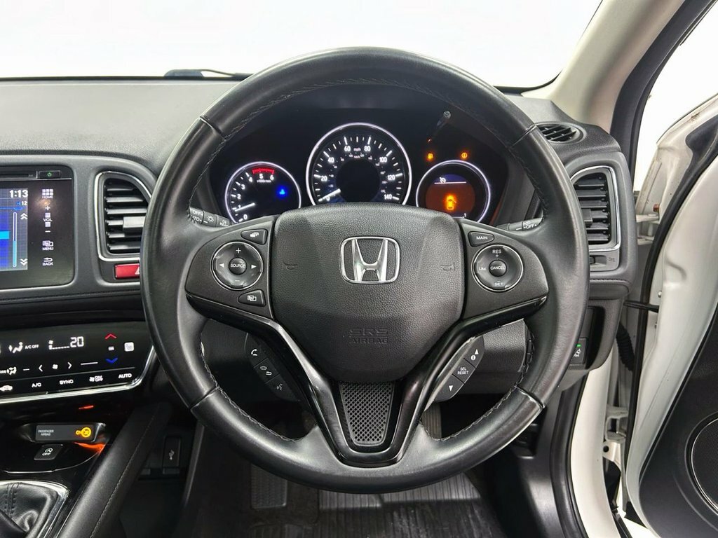 Honda Hr-V Hr-v Se Navi I-vtec Cvt White #17