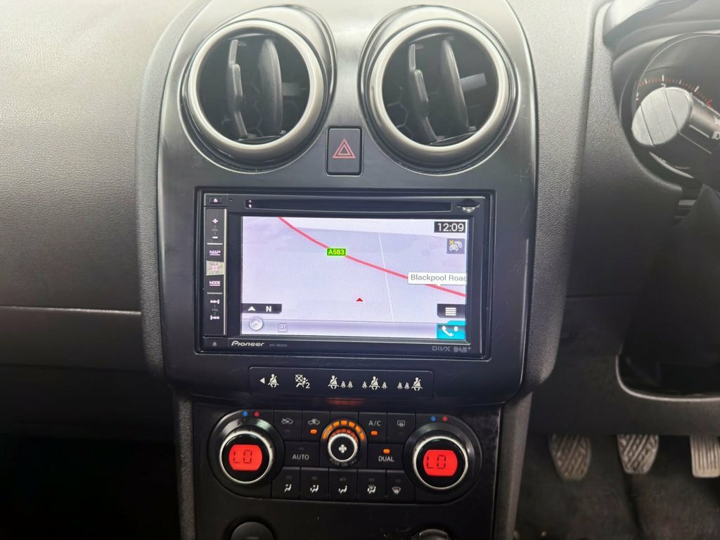 Nissan Qashqai 1.6 Visia 113 Bhp Silver #19