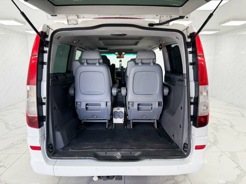 Mercedes-Benz Viano 3.5 Ambiente 7 Seater Silver #17