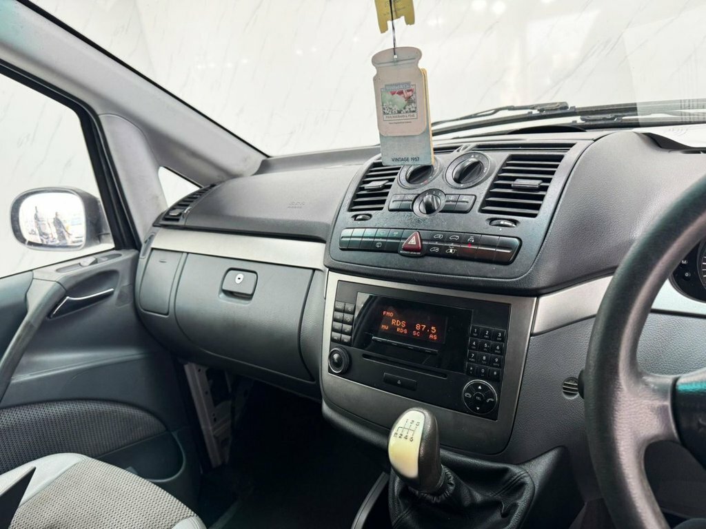 Mercedes-Benz Viano 3.5 Ambiente 7 Seater Silver #11