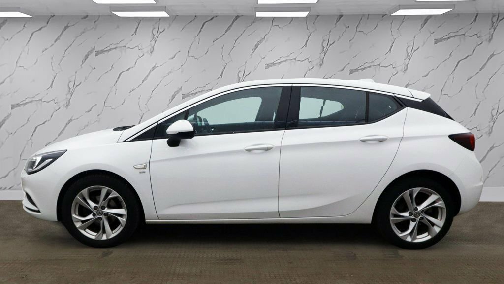Vauxhall Astra 1.4L Sri Nav White #6