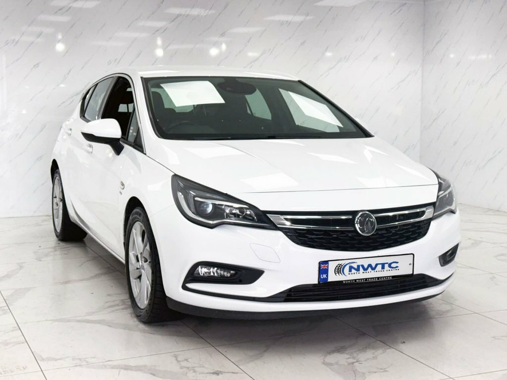 Vauxhall Astra 1.4L Sri Nav White #2