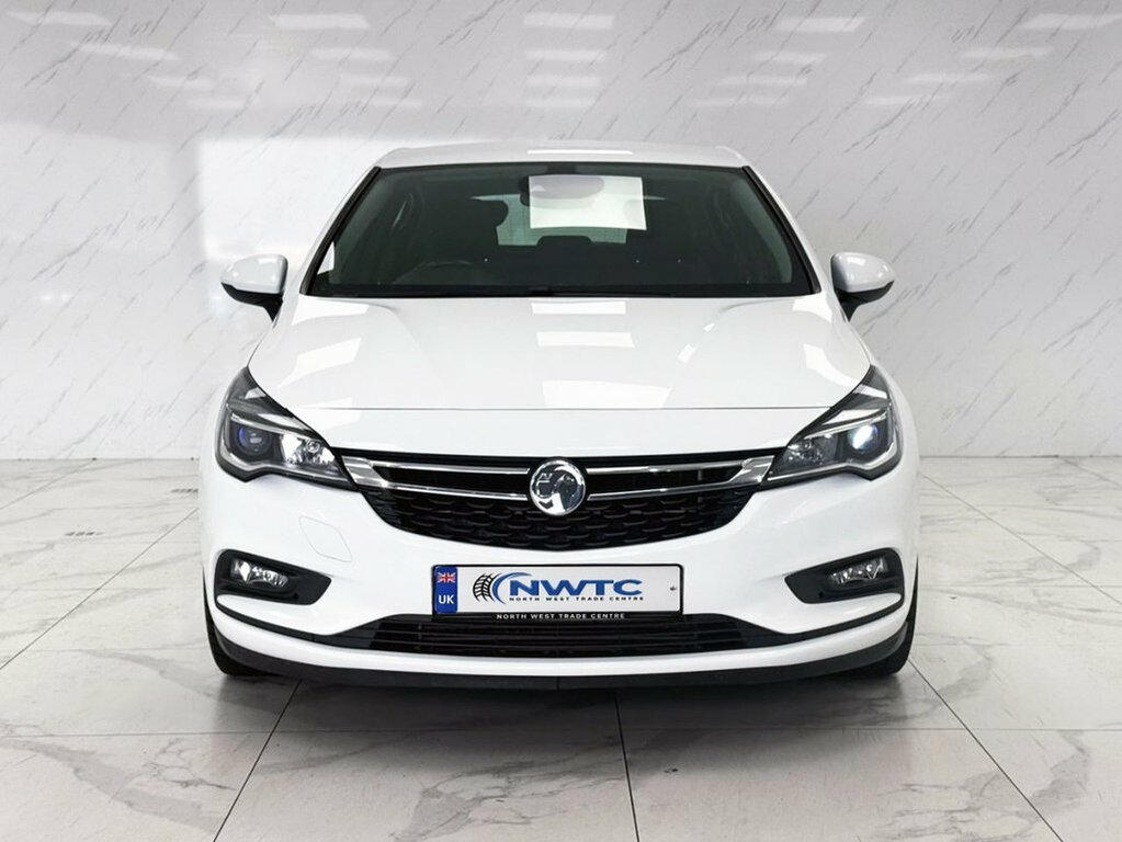 Vauxhall Astra 1.4L Sri Nav White #3