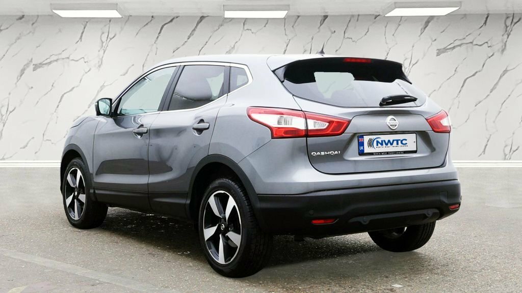 Nissan Qashqai 1.2L N-connecta Grey #3
