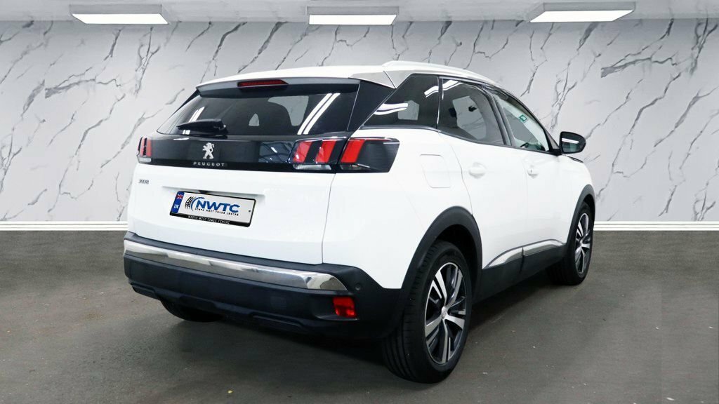 Peugeot 3008 1.2L Allure White #4