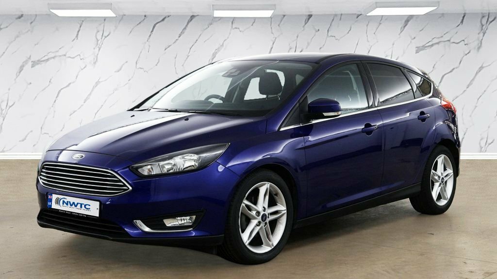 Ford Focus 1L Titanium Blue #2