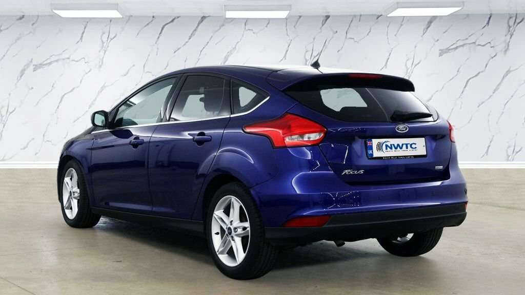 Ford Focus 1L Titanium Blue #3
