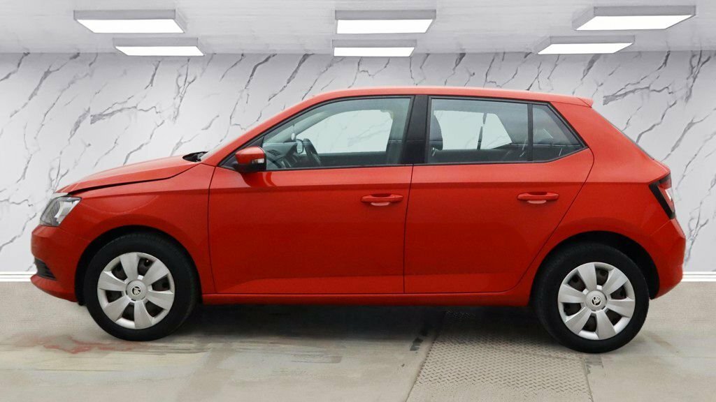 Skoda Fabia 1L S Red #6