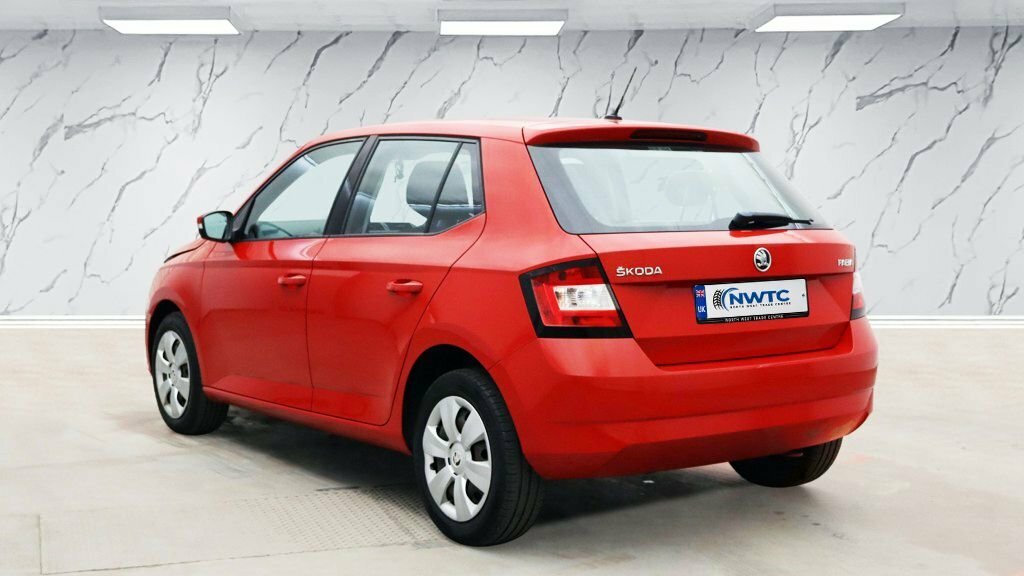 Skoda Fabia 1L S Red #3